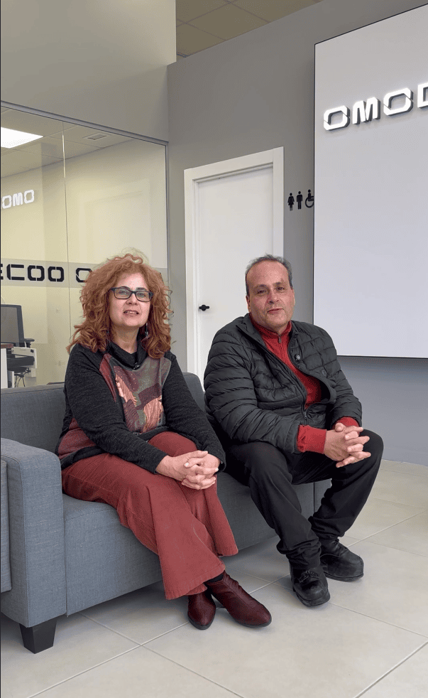 Francisco y Pilar comparten su experiencia con el Omoda 5 SHS en Zen Motor